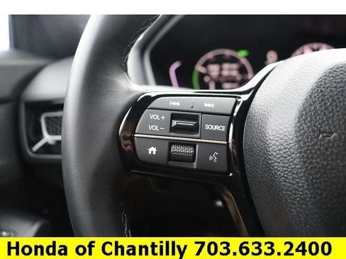 Used 2025 Honda Civic Sport image 12