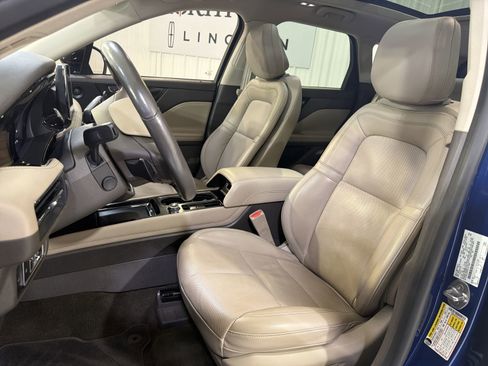 Used 2020 Lincoln Corsair Reserve w/ Elements Package FWD image 10