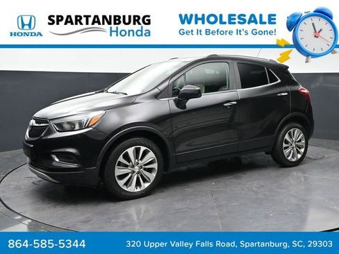 Used 2020 Buick Encore Preferred FWD image 1