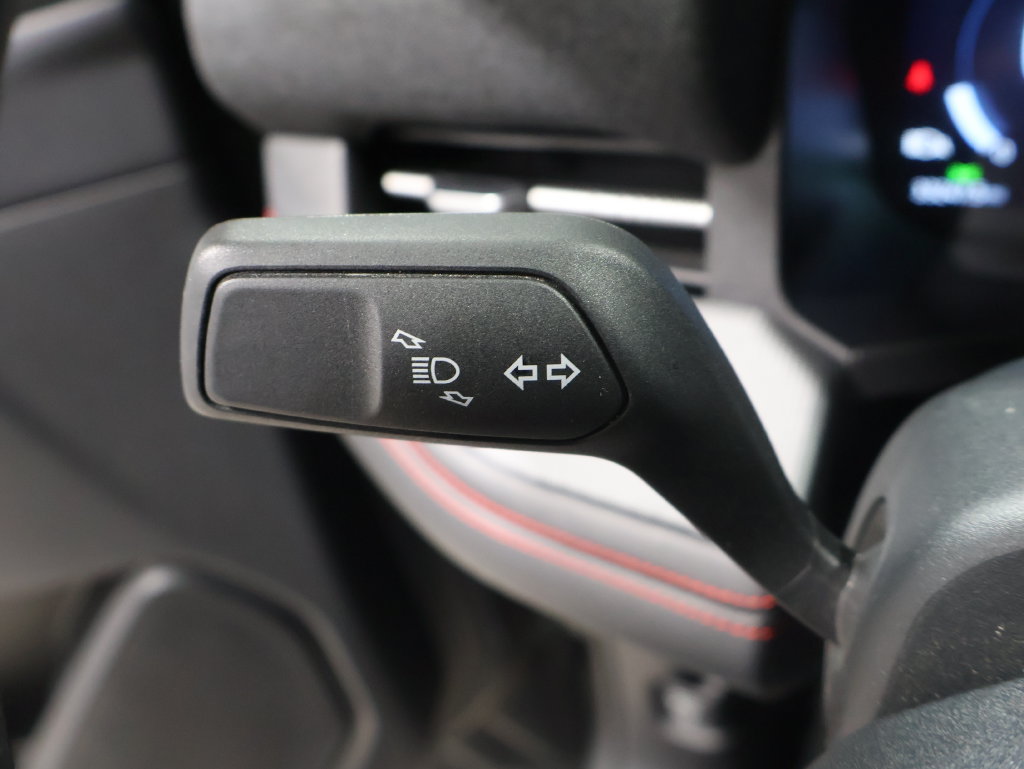 Used 2025 Ford Explorer ST-Line AWD/4WD image 40