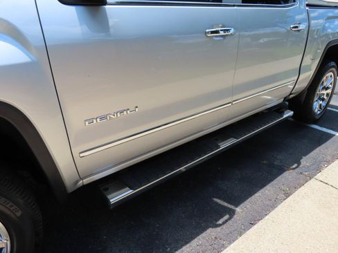 Used 2018 GMC Sierra 1500 Denali AWD/4WD image 15