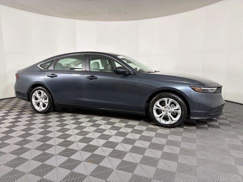 Used 2024 Honda Accord LX image 7