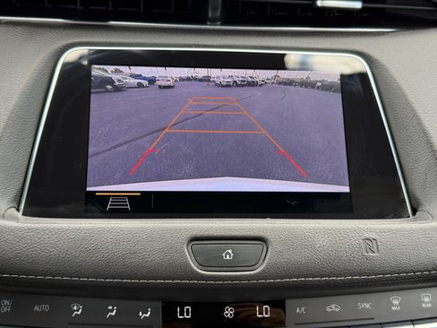 Used 2019 Cadillac XT4 Premium Luxury AWD/4WD image 14
