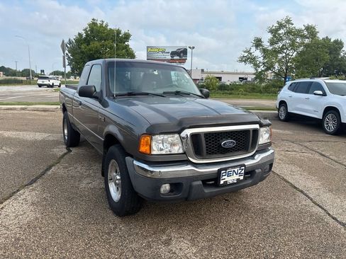 Used 2004 Ford Ranger XLT AWD/4WD image 3
