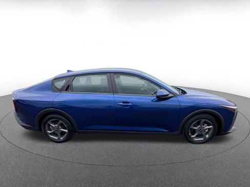 Used 2025 Kia K4 FWD image 16
