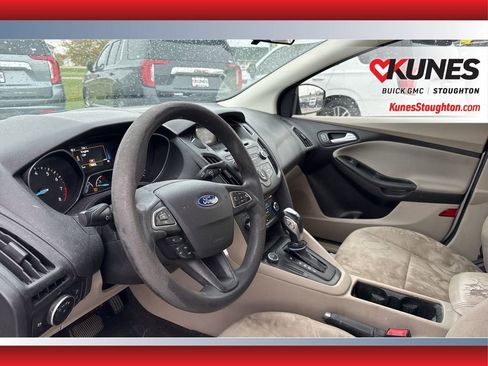 Used 2015 Ford Focus SE image 17