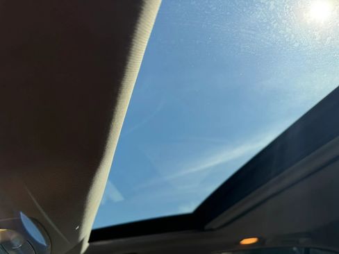 Used 2014 INFINITI Q50 Premium w/ Navigation Package image 21