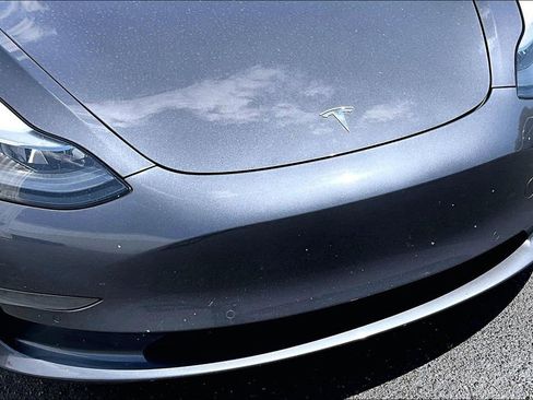 Used 2022 Tesla Model 3 Long Range AWD/4WD image 31