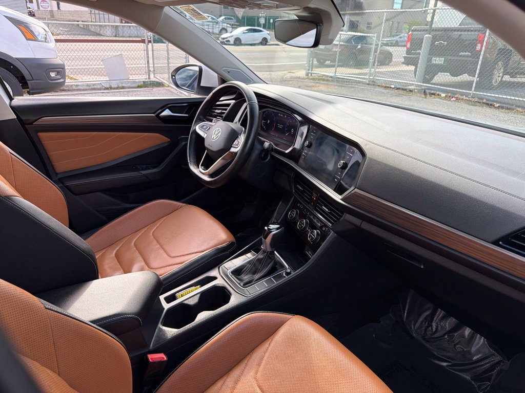 Used 2024 Volkswagen Jetta SEL FWD image 12