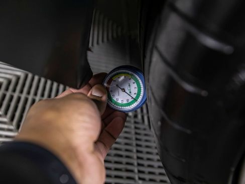 Used 2025 BMW Z4 M40i w/ Edition image 50