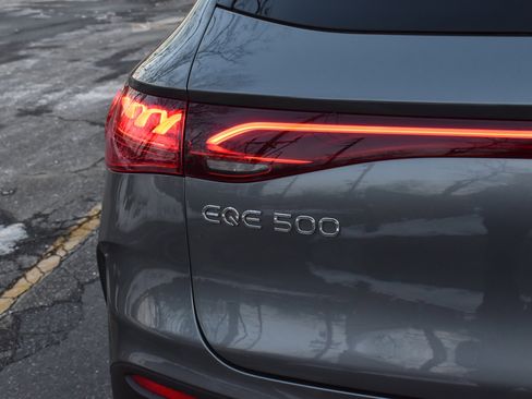 Used 2023 Mercedes-Benz EQE 500 4MATIC SUV image 15