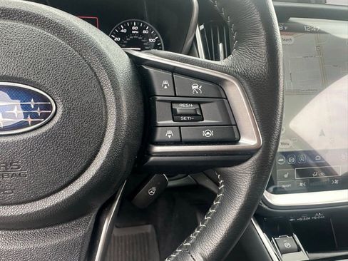 Used 2025 Subaru Outback Limited image 28