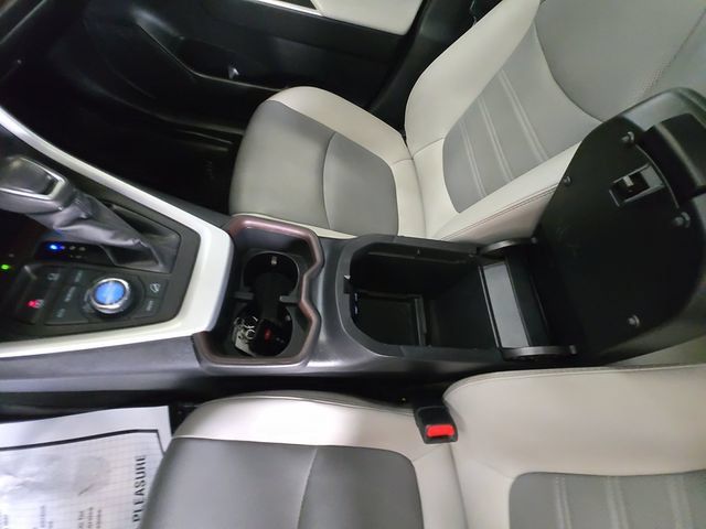 Used 2024 Toyota RAV4 Limited w/ Advanced Technology Package AWD/4WD image 27