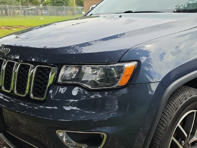 Used 2020 Jeep Grand Cherokee Limited AWD/4WD image 9