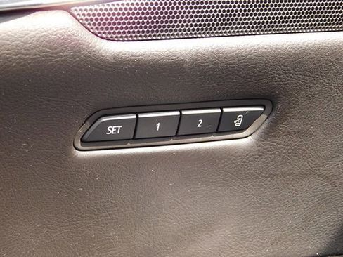 Used 2019 Cadillac XT5 Premium Luxury image 15