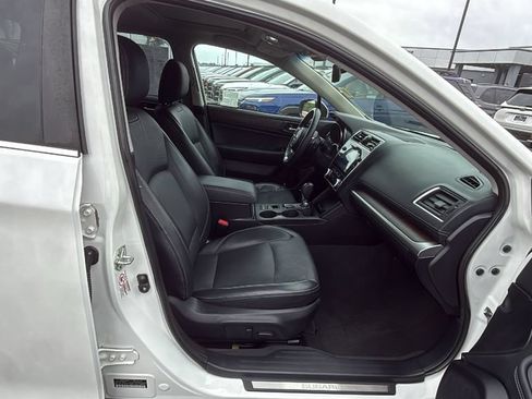 Used 2018 Subaru Outback 2.5i Limited AWD/4WD image 17