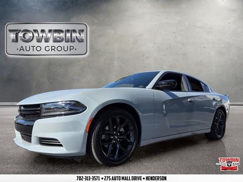 Used 2022 Dodge Charger SXT w/ Blacktop Package RWD image 1