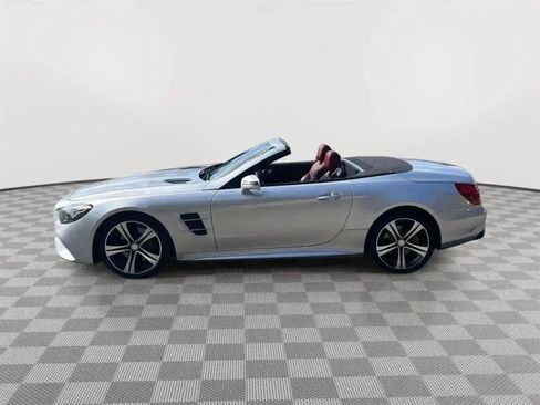 Used 2017 Mercedes-Benz SL 450 image 4
