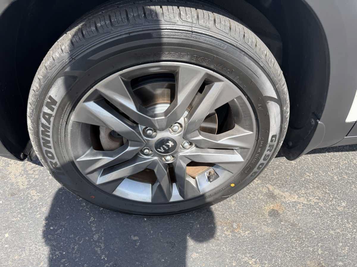 Used 2021 Kia Seltos S AWD/4WD image 8
