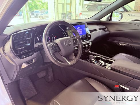 Used 2023 Lexus RX 350 FWD image 22