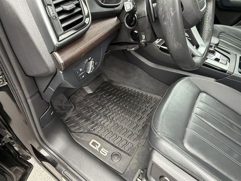 Used 2023 Audi Q5 2.0T Premium w/ Convenience Package image 37