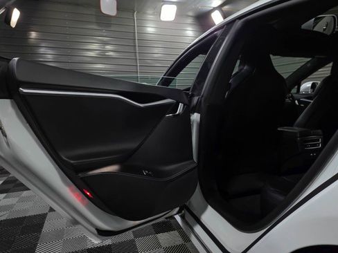 Used 2017 Tesla Model S 100D image 33