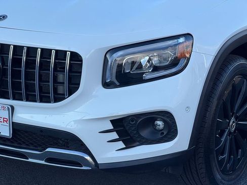 Used 2020 Mercedes-Benz GLB 250 4MATIC image 10