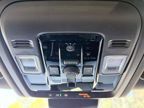 New 2026 GMC Yukon Elevation image 36