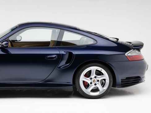 Used 2001 Porsche 911 Turbo AWD/4WD image 23