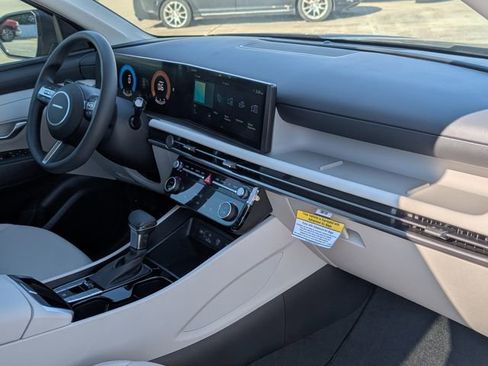 New 2026 Hyundai Tucson SEL image 29