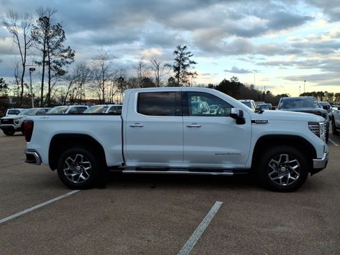 New 2026 GMC Sierra 1500 SLT w/ SLT Premium Plus Package image 3