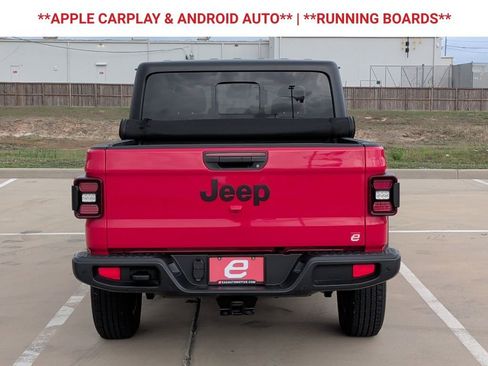 Used 2024 Jeep Gladiator Sport image 7
