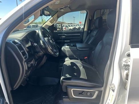 Used 2019 RAM 1500 Laramie AWD/4WD image 21