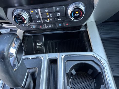 Certified 2020 Ford F150 Lariat w/ Equipment Group 502A Luxury image 49