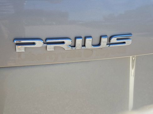 Used 2010 Toyota Prius Five image 12