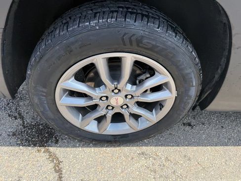 Used 2022 GMC Terrain SLT AWD/4WD image 15