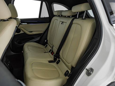 Used 2022 BMW X1 xDrive28i w/ Premium Package image 36