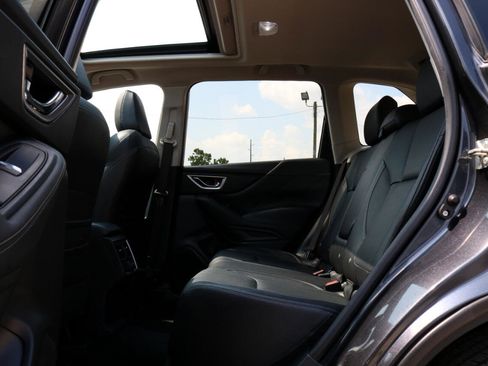 Used 2019 Subaru Forester Limited image 32