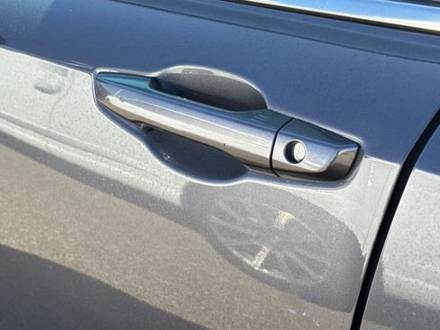 Used 2021 Honda CR-V Touring image 7