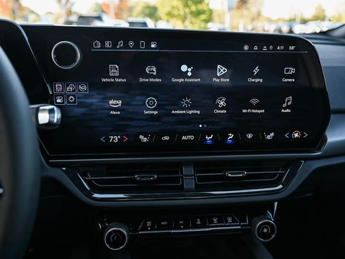 New 2025 Chevrolet Equinox EV RS w/ LPO, Trailering Package image 23