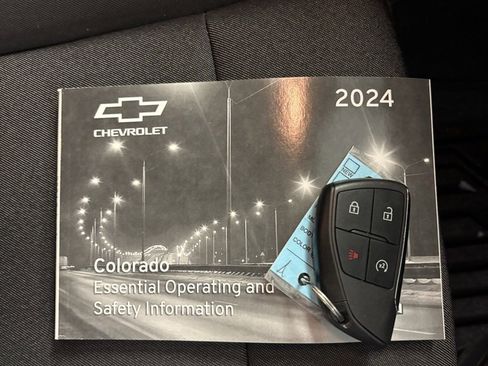 Used 2024 Chevrolet Colorado Trail Boss w/ Advanced Trailering Package image 25