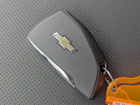 New 2025 Chevrolet Suburban Premier image 23