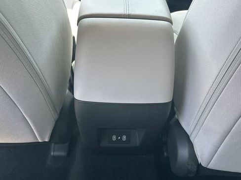 Certified 2025 Hyundai Tucson SE image 15