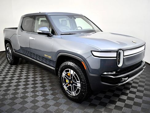 Used 2022 Rivian R1T Launch Edition image 3