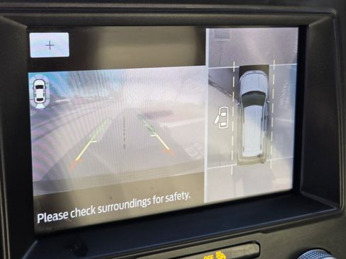 Used 2021 Ford Expedition Platinum image 5