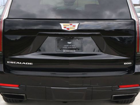 Used 2025 Cadillac Escalade Sport Platinum image 10