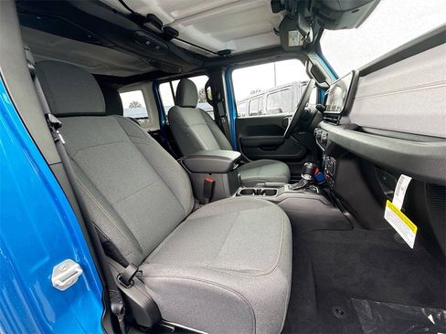 New 2025 Jeep Wrangler Willys image 30