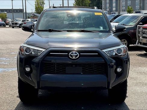 Used 2024 Toyota 4Runner SR5 Premium w/ Moonroof Package AWD/4WD image 2