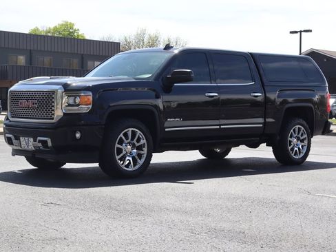 Used 2015 GMC Sierra 1500 Denali w/ Driver Alert Package image 11