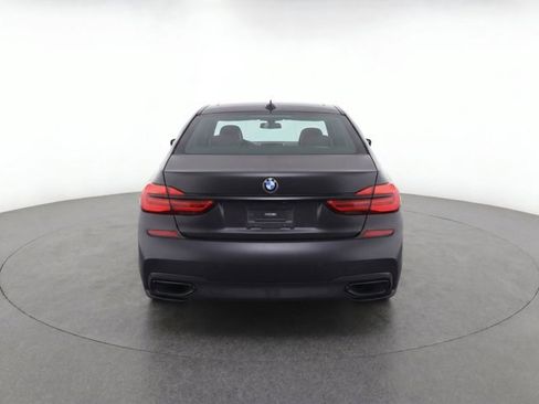 Used 2019 BMW 740i w/ M Sport Package RWD image 6